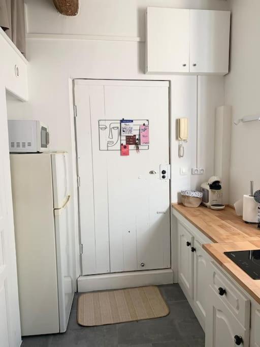 Le Petit Cocon Nimois Appartement Nîmes Buitenkant foto